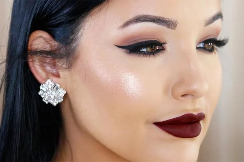 Etkileyici makyaj teknikleri nasıl uygulanır?