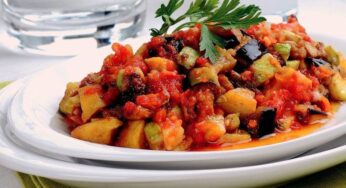 Şakşuka harika bir yaz yemeği! Şakşuka nasıl yapılır?